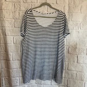 GREEN ENVELOPE Striped Top Size 3X